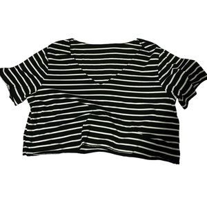 Black and white crop top